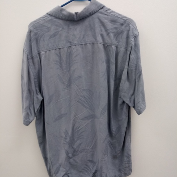 Tommy Bahama,Two shirts,Linen Size M - Picture 2 of 4